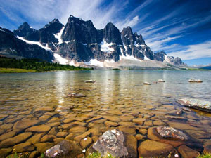 Jasper National Park - Ramparts And Amethyst Lake