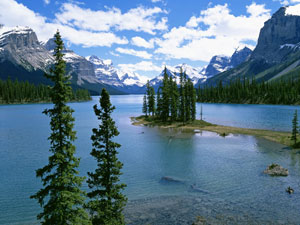 Jasper National Park - Spirit Island Maligne Lake